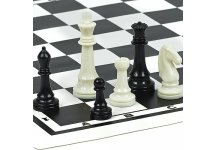 (image for) Hudson Street Staunton Tournament Chessmen with Two Extra Queens